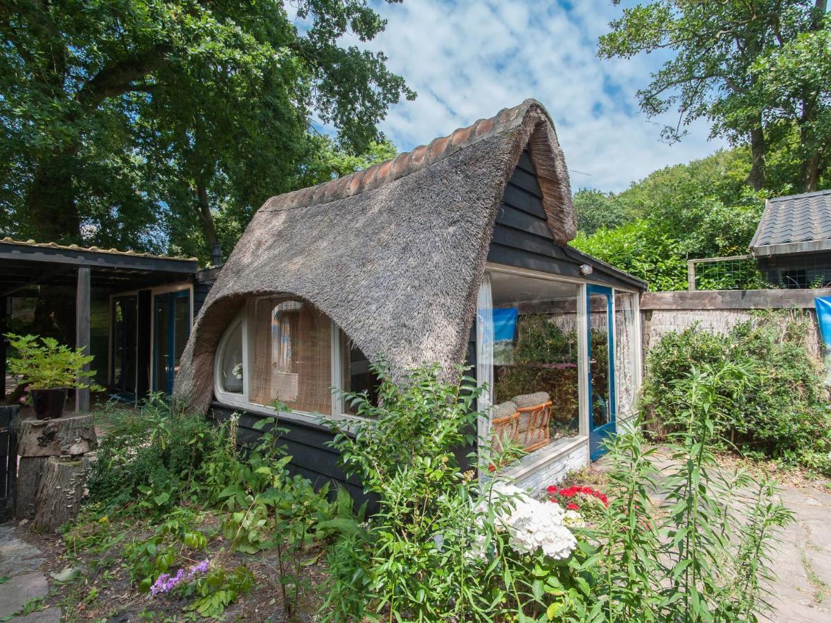 Calm Holiday Home In Bergen North Holland Bagian luar foto