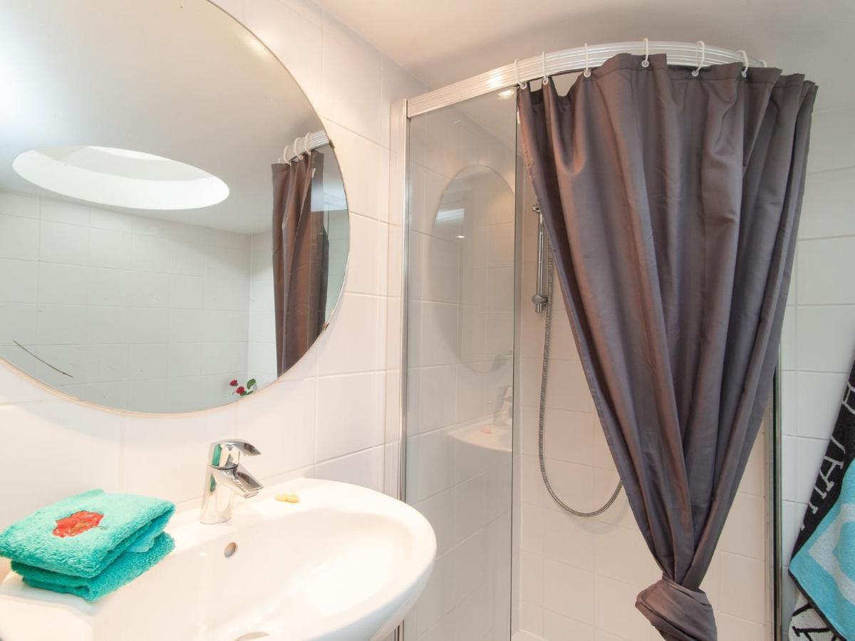 Calm Holiday Home In Bergen North Holland Bagian luar foto