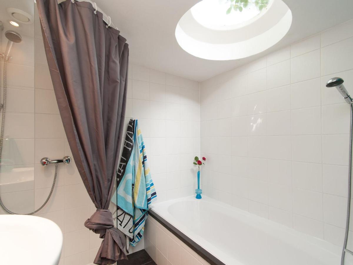 Calm Holiday Home In Bergen North Holland Bagian luar foto